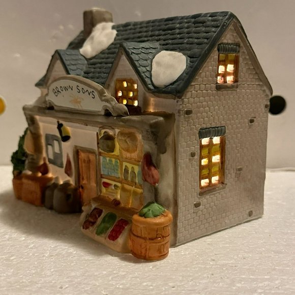 Lemax Dickensvale Brown & Son's Christmas Village Lighted Building from 1991 - Picture 3 of 11